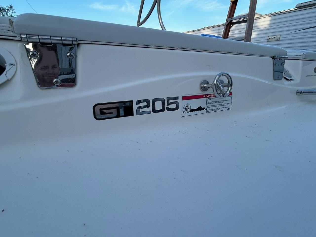2007 Glastron GT 205