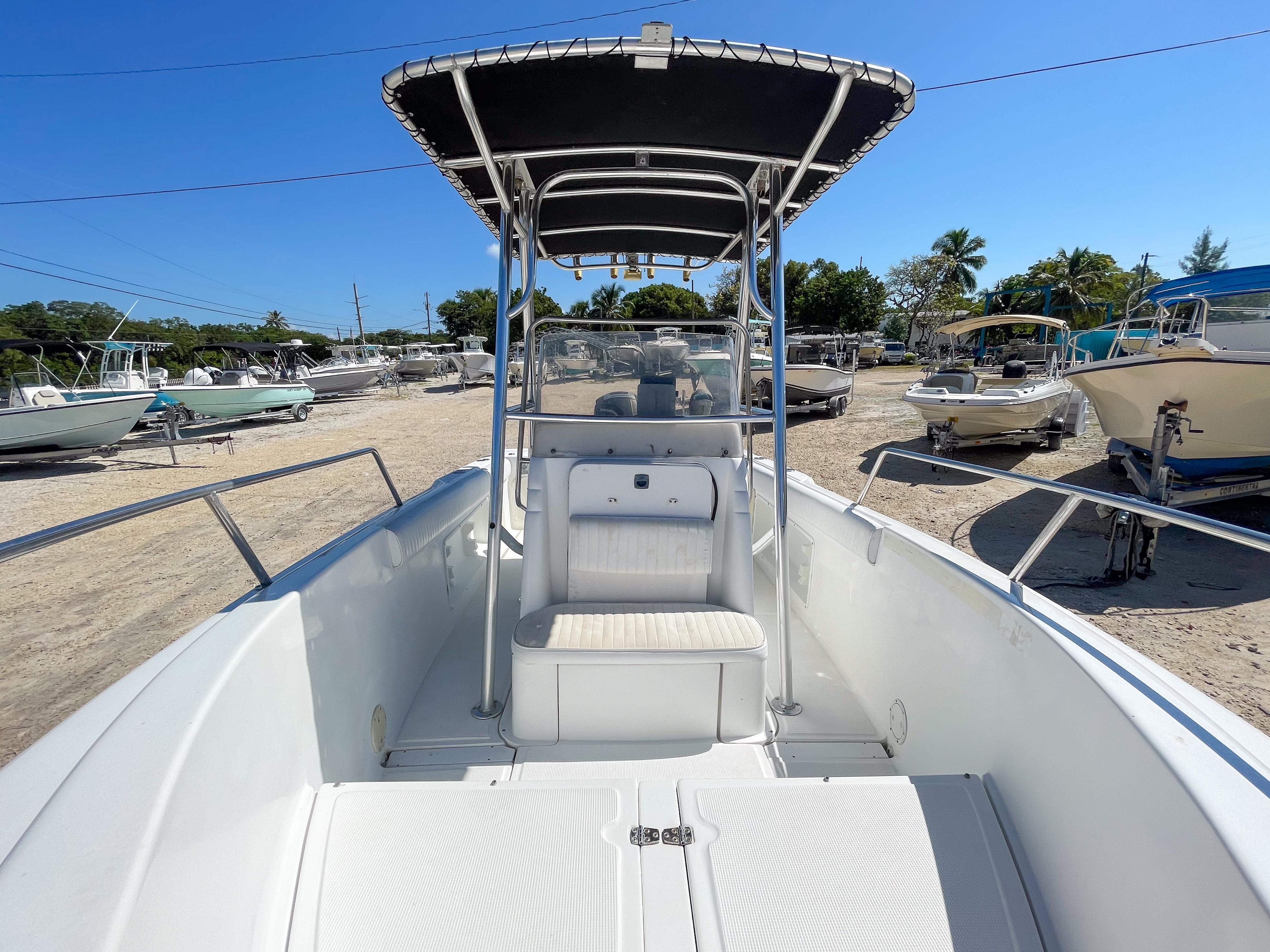 2000 Sea Sport 2100 Center Console