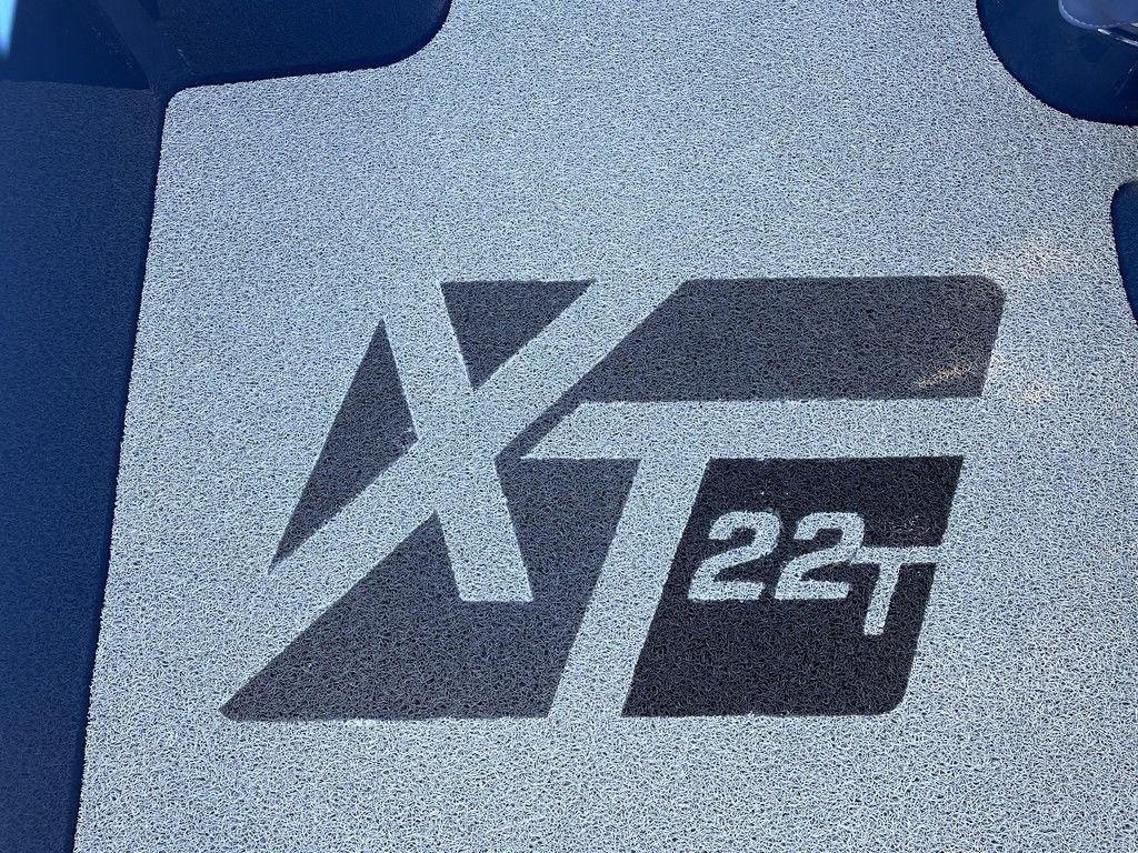 2023 MasterCraft XT22 T