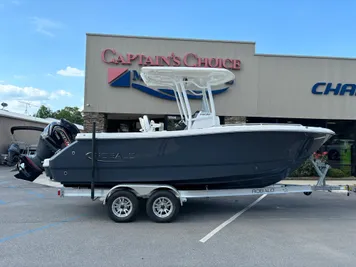 2024 Robalo 230 Center Console