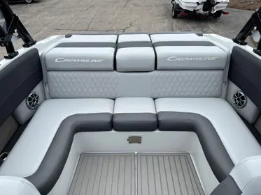 2025 Crownline 240 SS