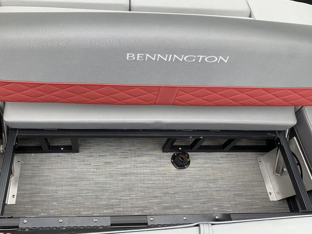 2023 Bennington 23 LSB - Swingback - Tritoon