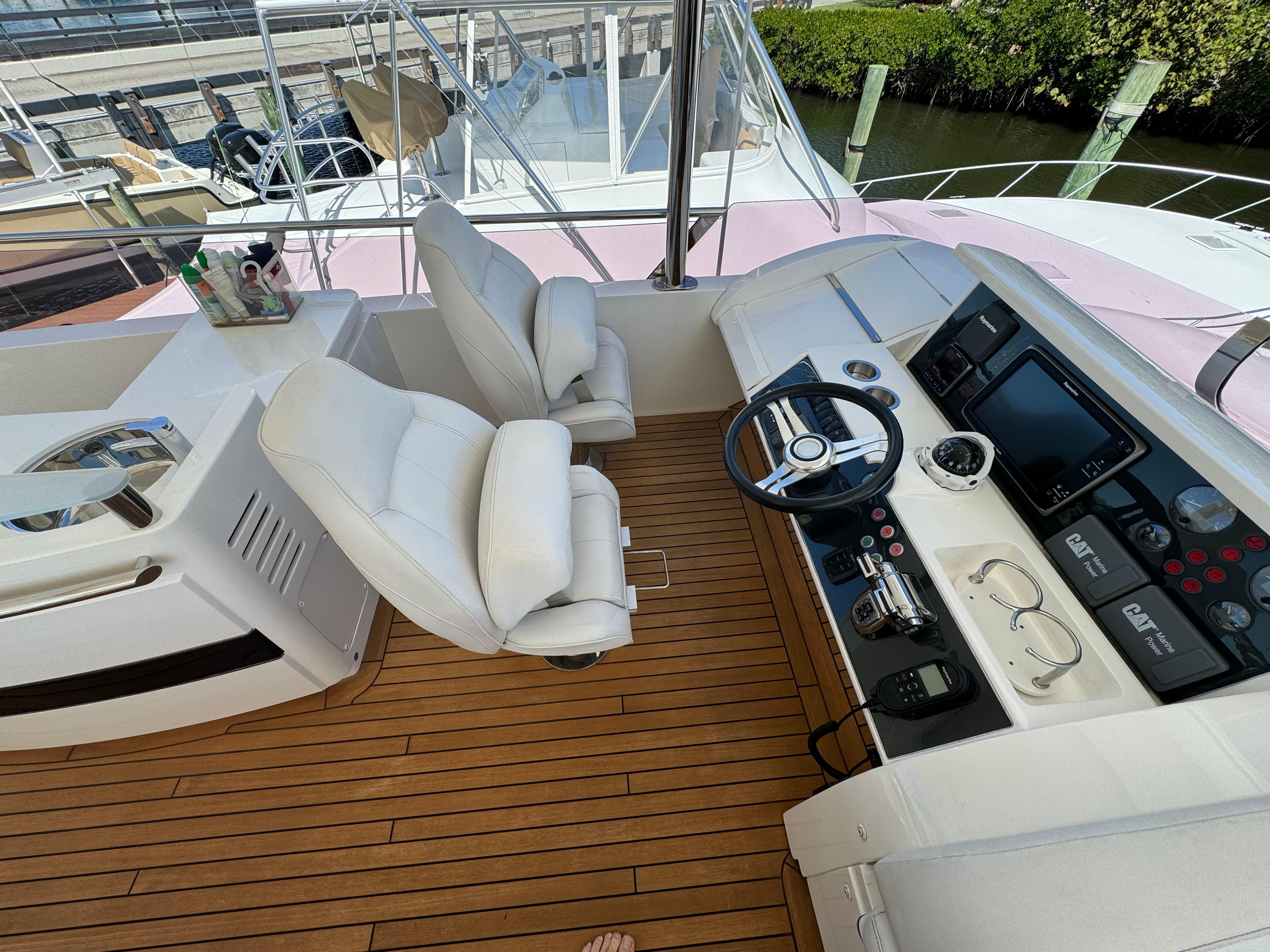 2015 Princess Flybridge 72 Motor Yacht