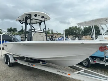 2024 Sea Pro 250 DXL