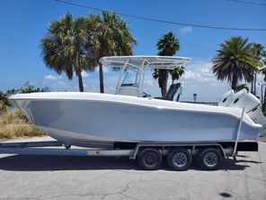 2022 Aquasport 2500 Center Console