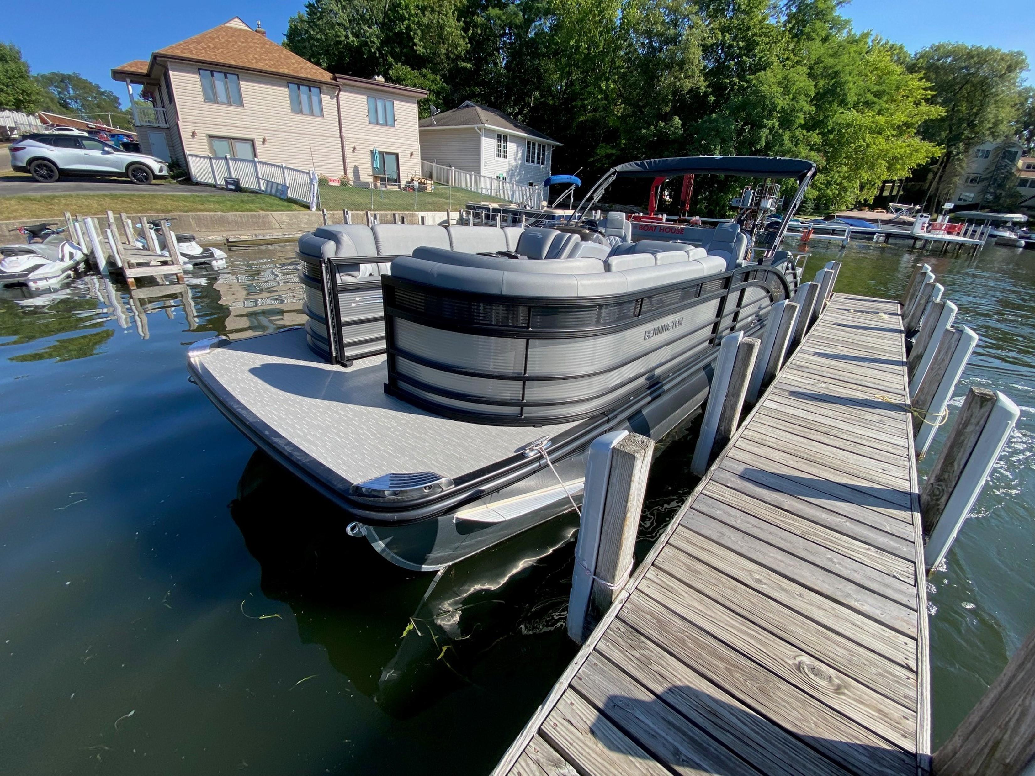 All-Around Pontoon Boats for Sale - Lake Madison Landau Boat Dealer