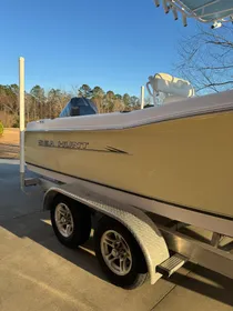 2007 Sea Hunt Triton 232