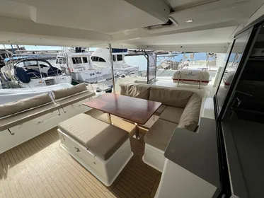 2017 Fountaine Pajot Saona 47