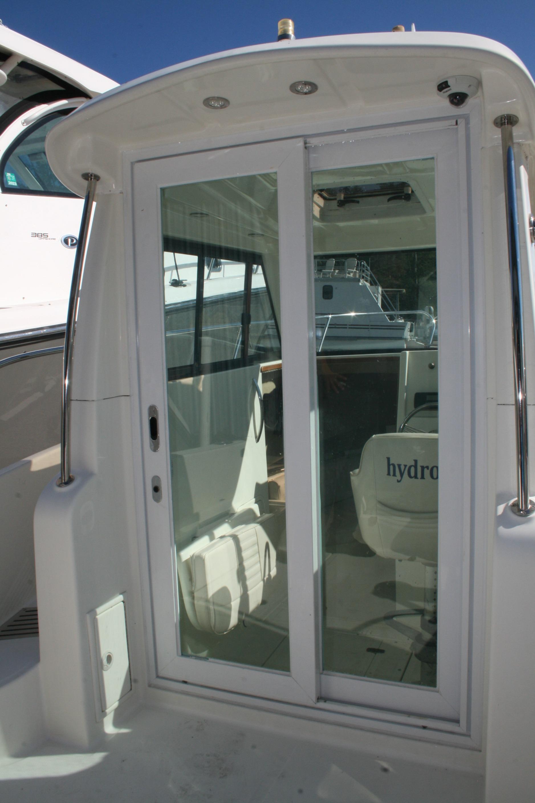 2014 Hydros Marine 23WA
