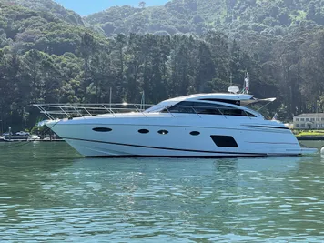 2015 Princess V52