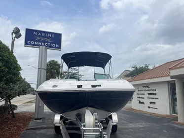 2023 Hurricane SunDeck 2410 OB