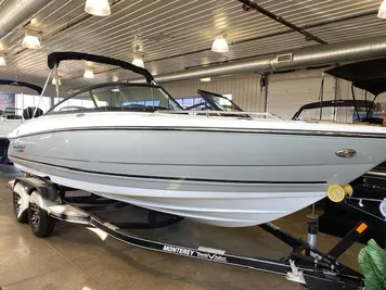 2024 Monterey 224FS Luxury Family Bowrider