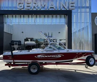 2006 Moomba Outback