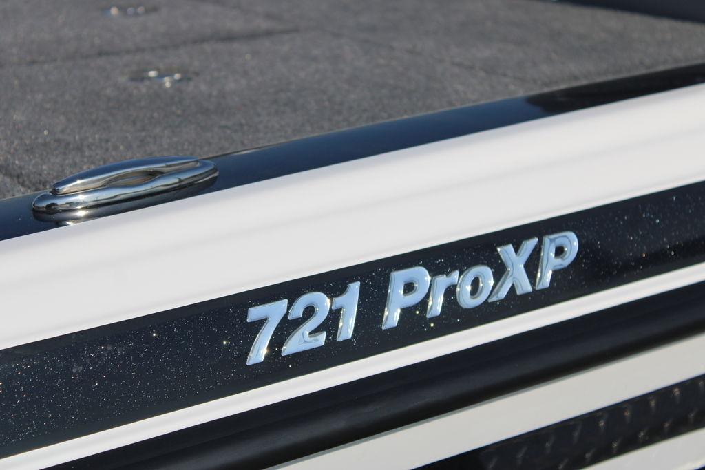 2024 Phoenix 721 Pro Xp
