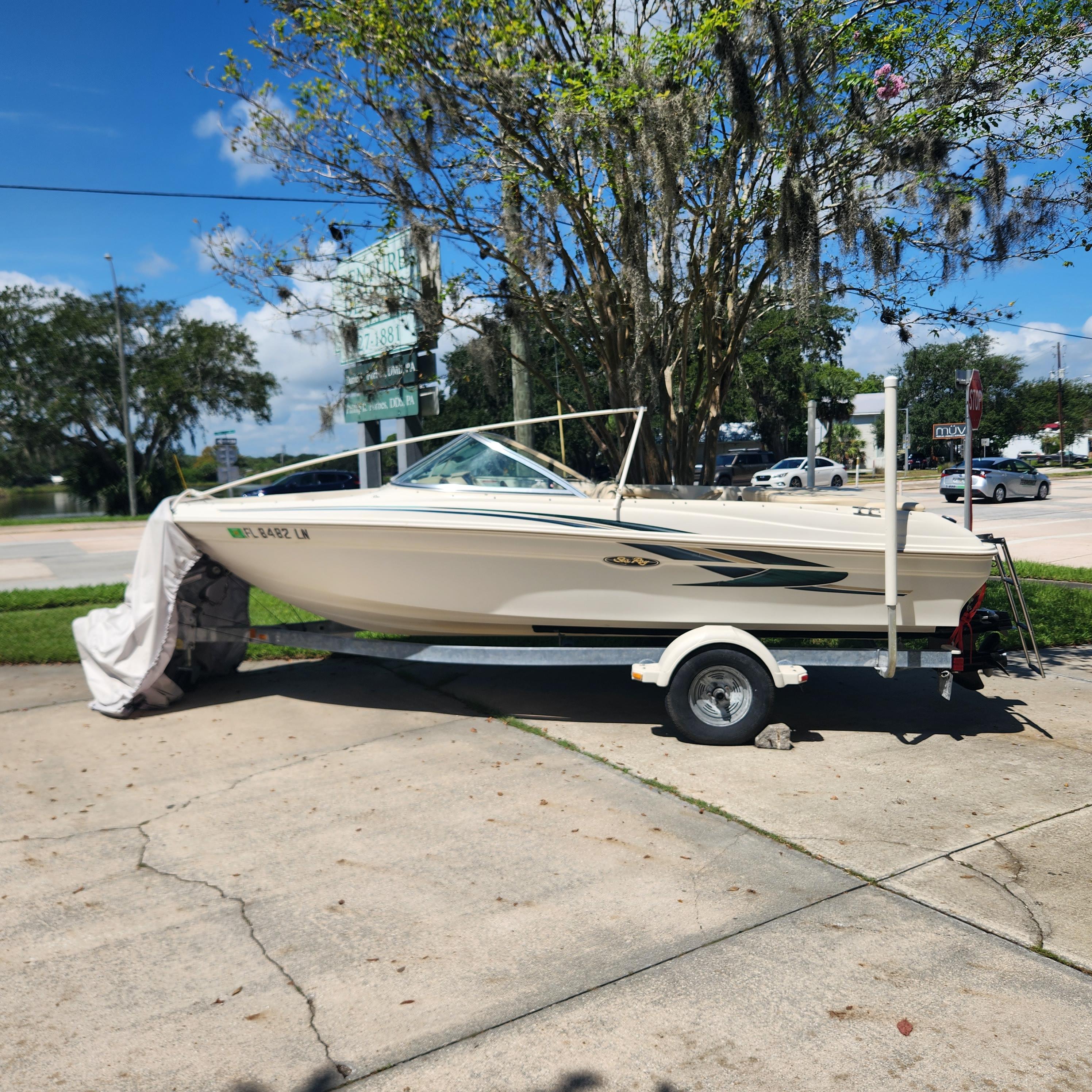 2000 Sea Ray 180 Bow Rider