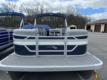 2024 Bennington 22 SS Family / Fish (In Stock)