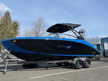 2024 Yamaha Boats 255XD