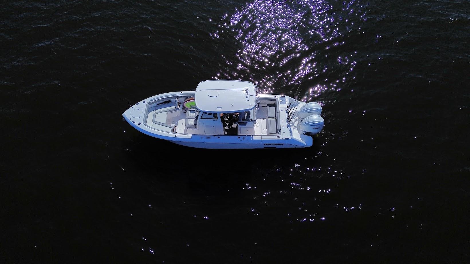 Everglades 285cc: 2023 Boat Buyers Guide