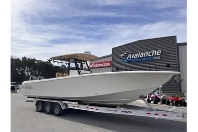 2024 Sea Chaser 35 HFC BLUEWATER SERIES