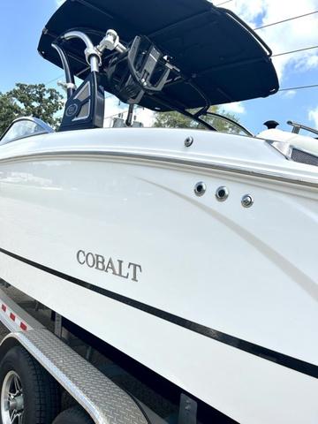 2019 Cobalt R7 Surf