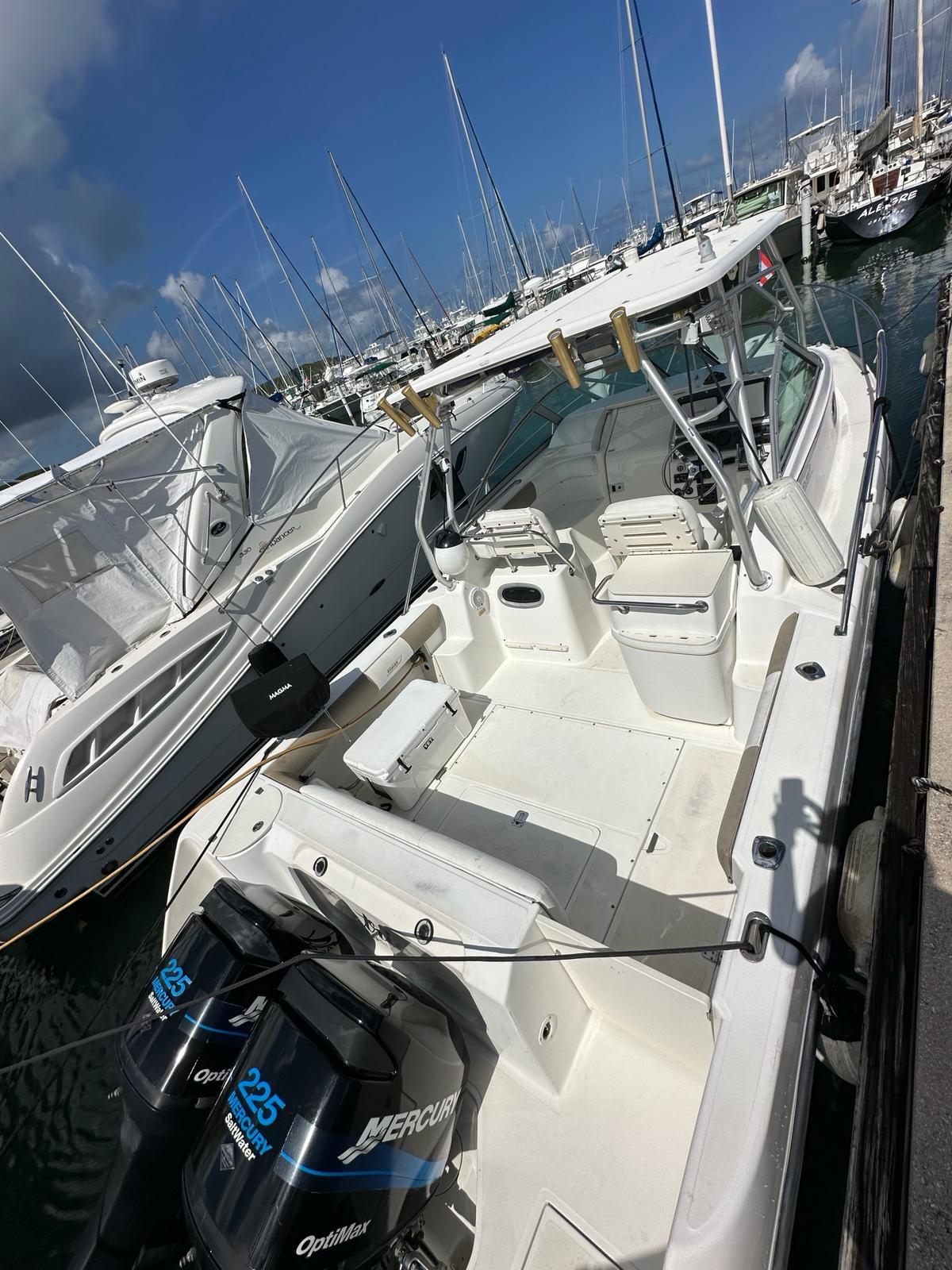 Used 2001 Boston Whaler 26 Conquest, 00738 Fajardo - Boat Trader