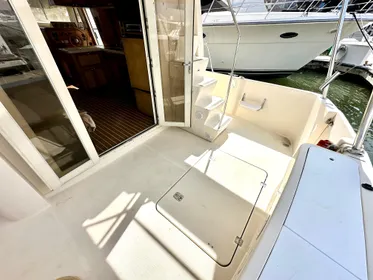 2006 Mainship 400 Trawler