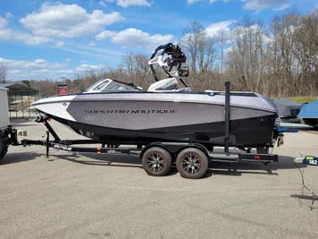 2015 Nautique G23