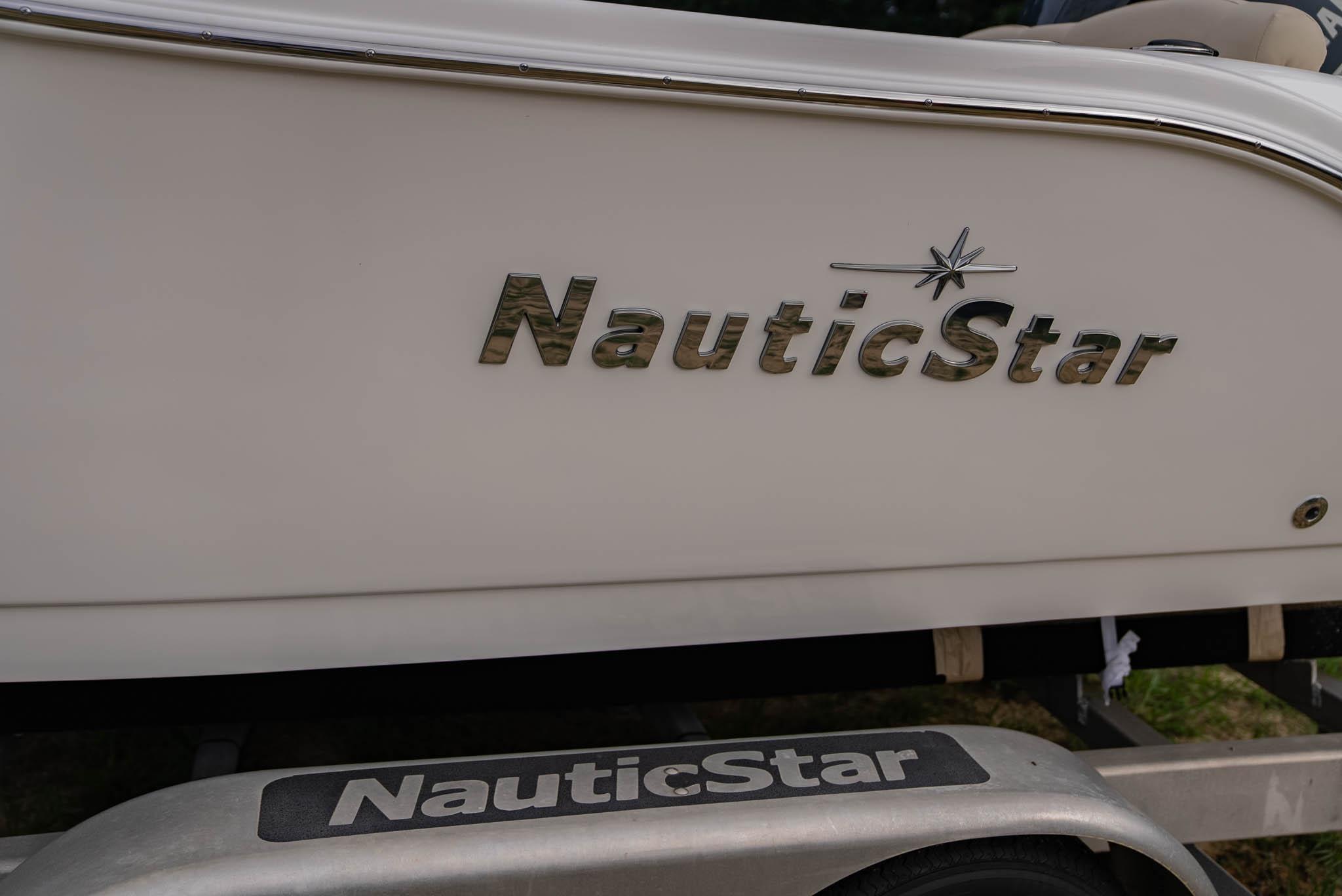 2022 NauticStar 2102 Legacy