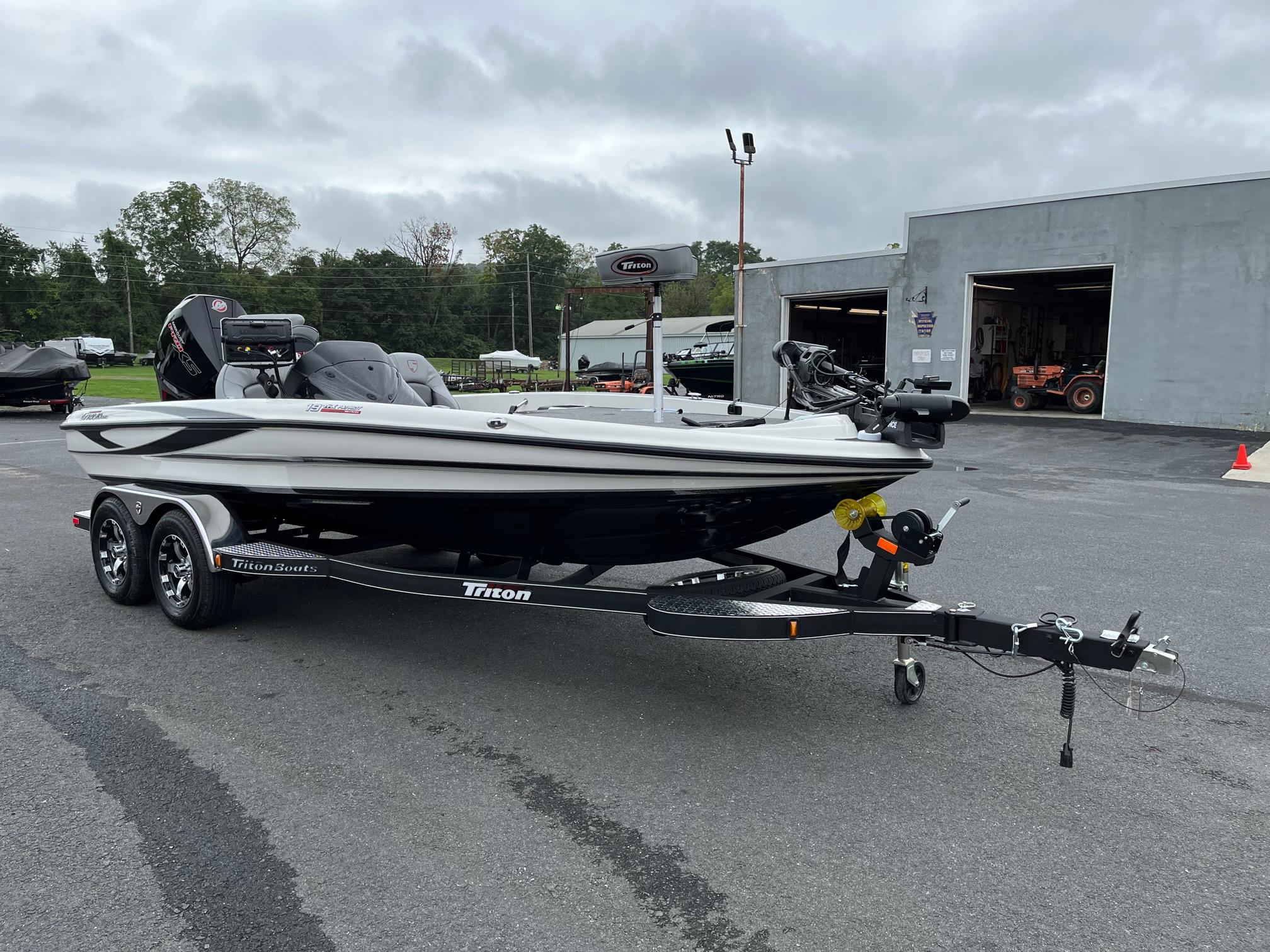 New 2023 Triton 19 TrX Patriot, 19560 Temple - Boat Trader