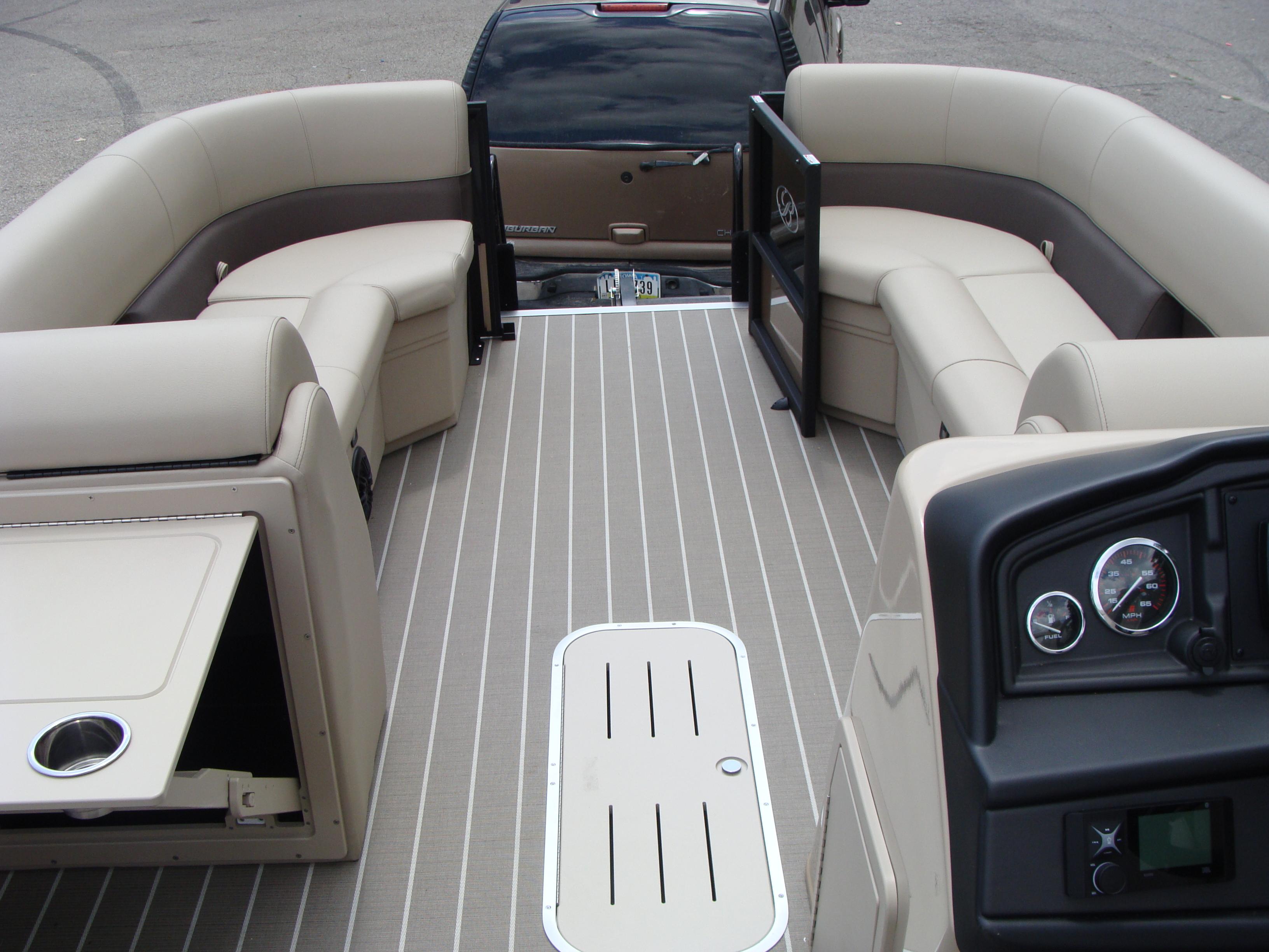 2023 Bentley Pontoons 243 Navigator