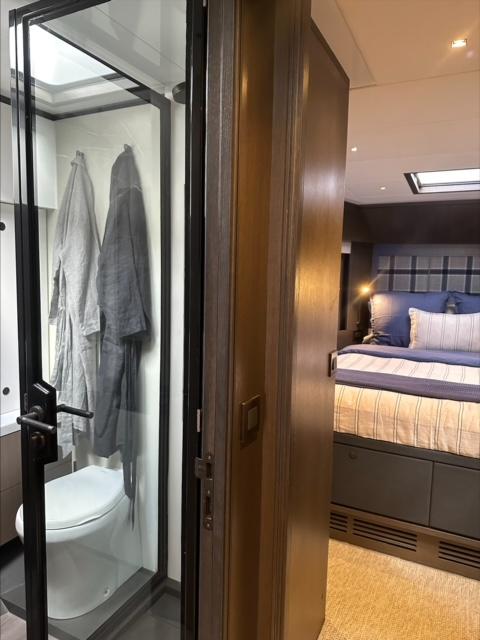Guest Head and Forward Stateroom 