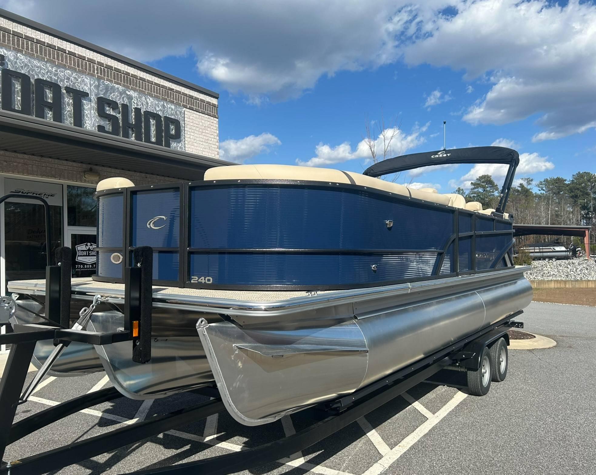 New 2024 Crest Classic Platinum 240 SLC, 30506 Lake Lanier - Boat Trader