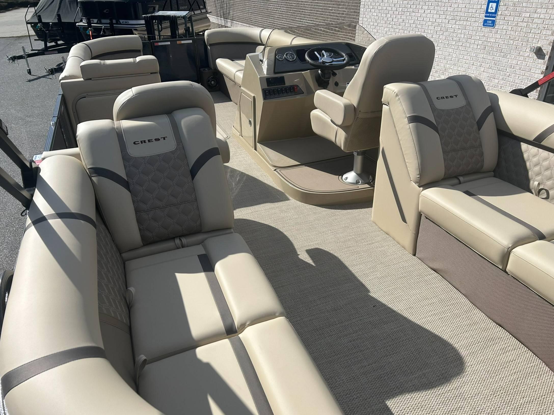 New 2024 Crest Classic Platinum 240 SLC, 30506 Lake Lanier - Boat Trader