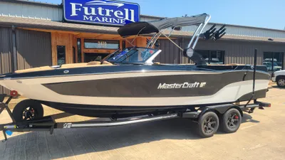 2024 MasterCraft XT25