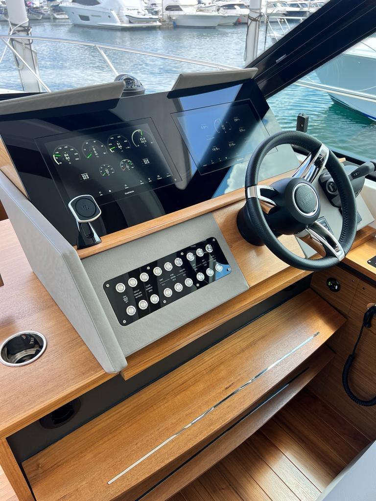 2023 Tiara Yachts C49 Coupe
