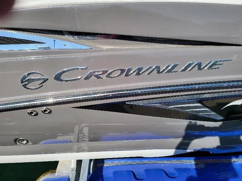 2021 Crownline 255 SS SURF