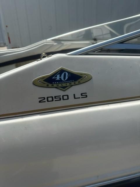 1996 Bayliner Capri LS 2050
