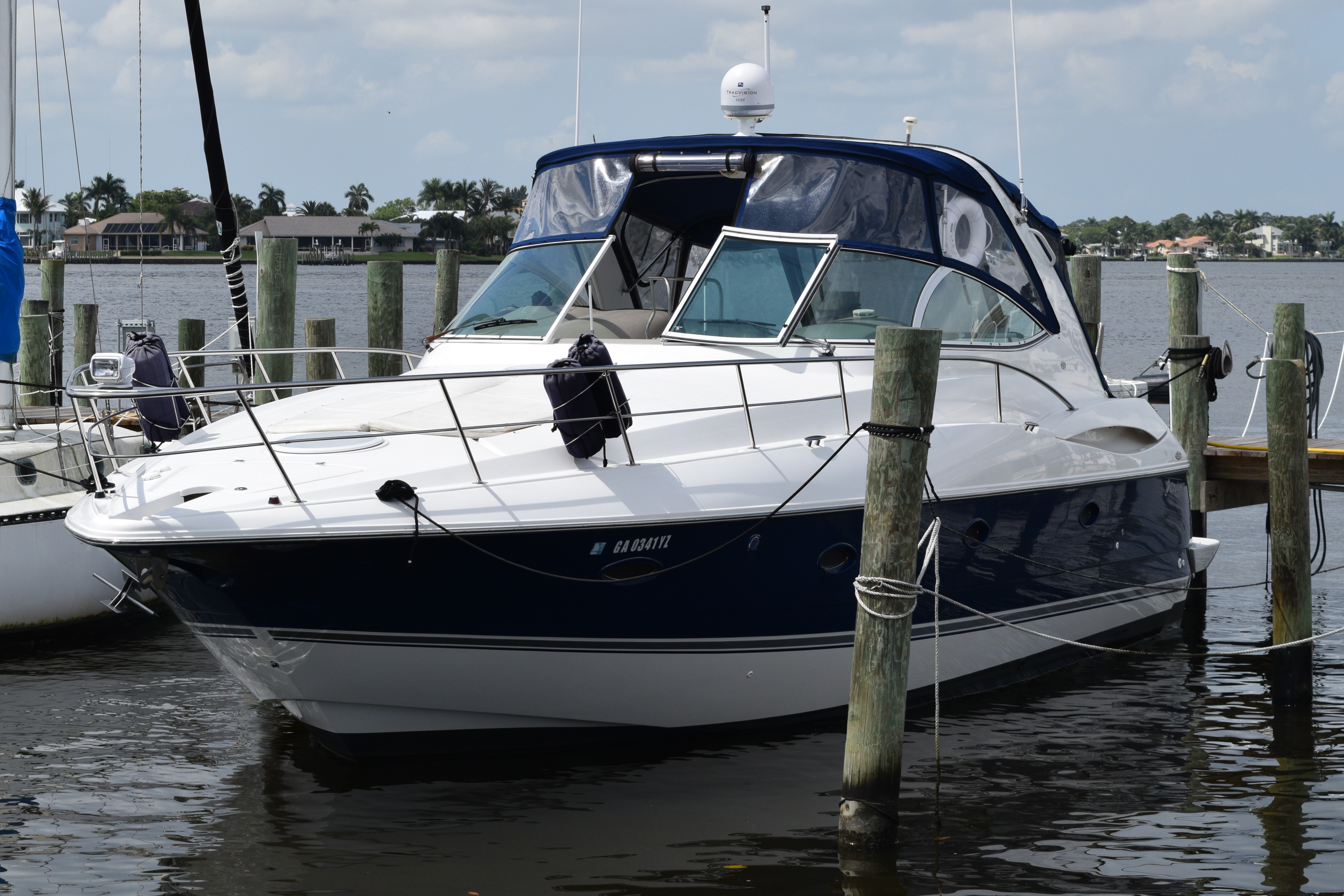 Used 2004 Cruisers Yachts 400 Express Stuart Boat Trader