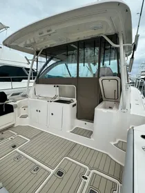 2015 Pursuit 385 Offshore