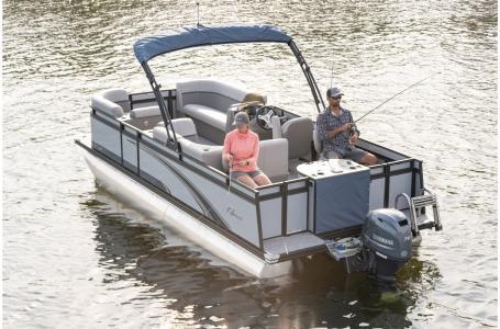 New 2023 Qwest Pontoons 820 XRE CRUISE LTZ - E SERIES, 49332 Mecosta ...