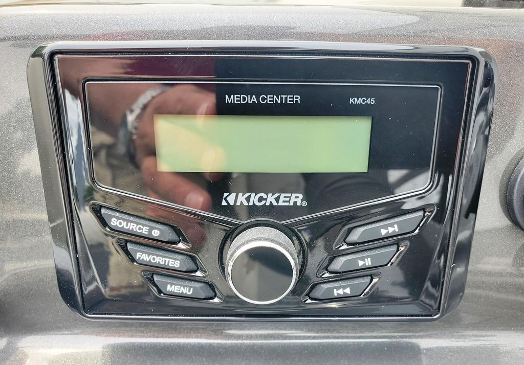Kicker Marine Bluetooth Stereo