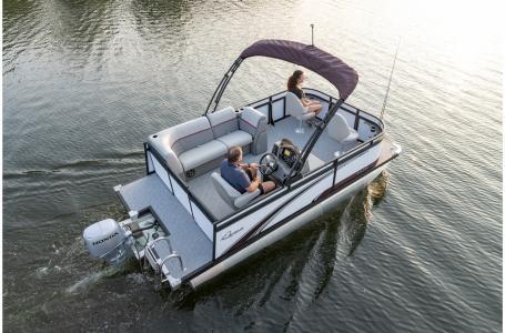 New 2023 Qwest Pontoons E 818 CTR FISHTAIL LT, 49332 Mecosta - Boat Trader