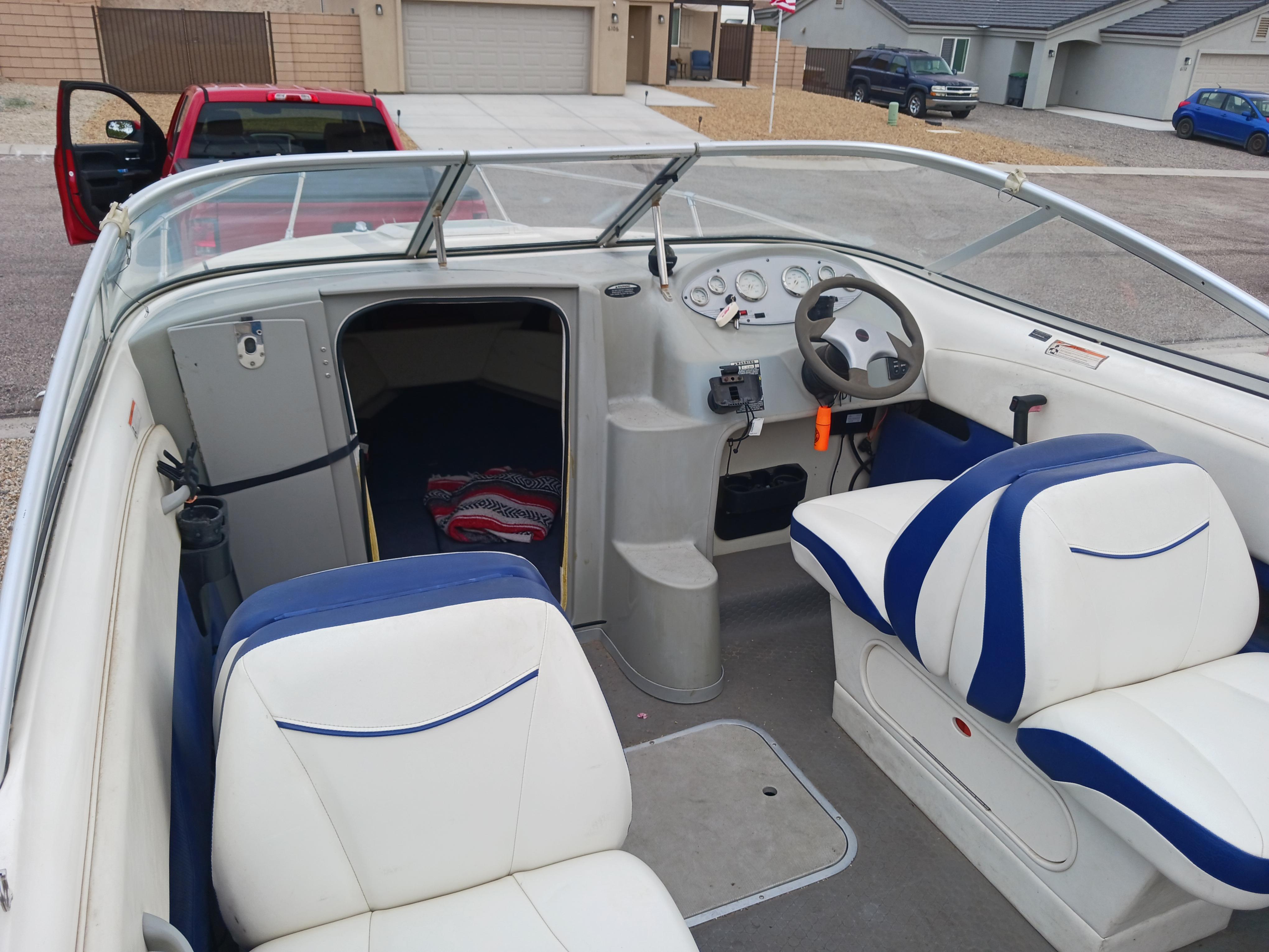 2007 Bayliner Discovery 210