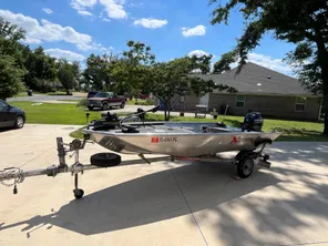 2012 Extreme Boats 14’ boat w/25hp 2019