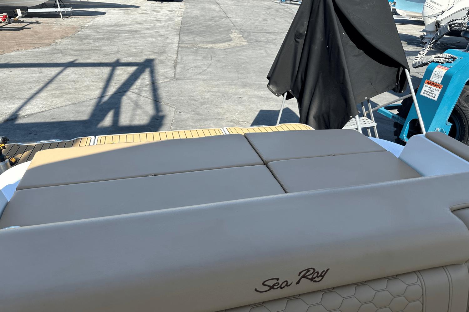 2022 Sea Ray 290SDX
