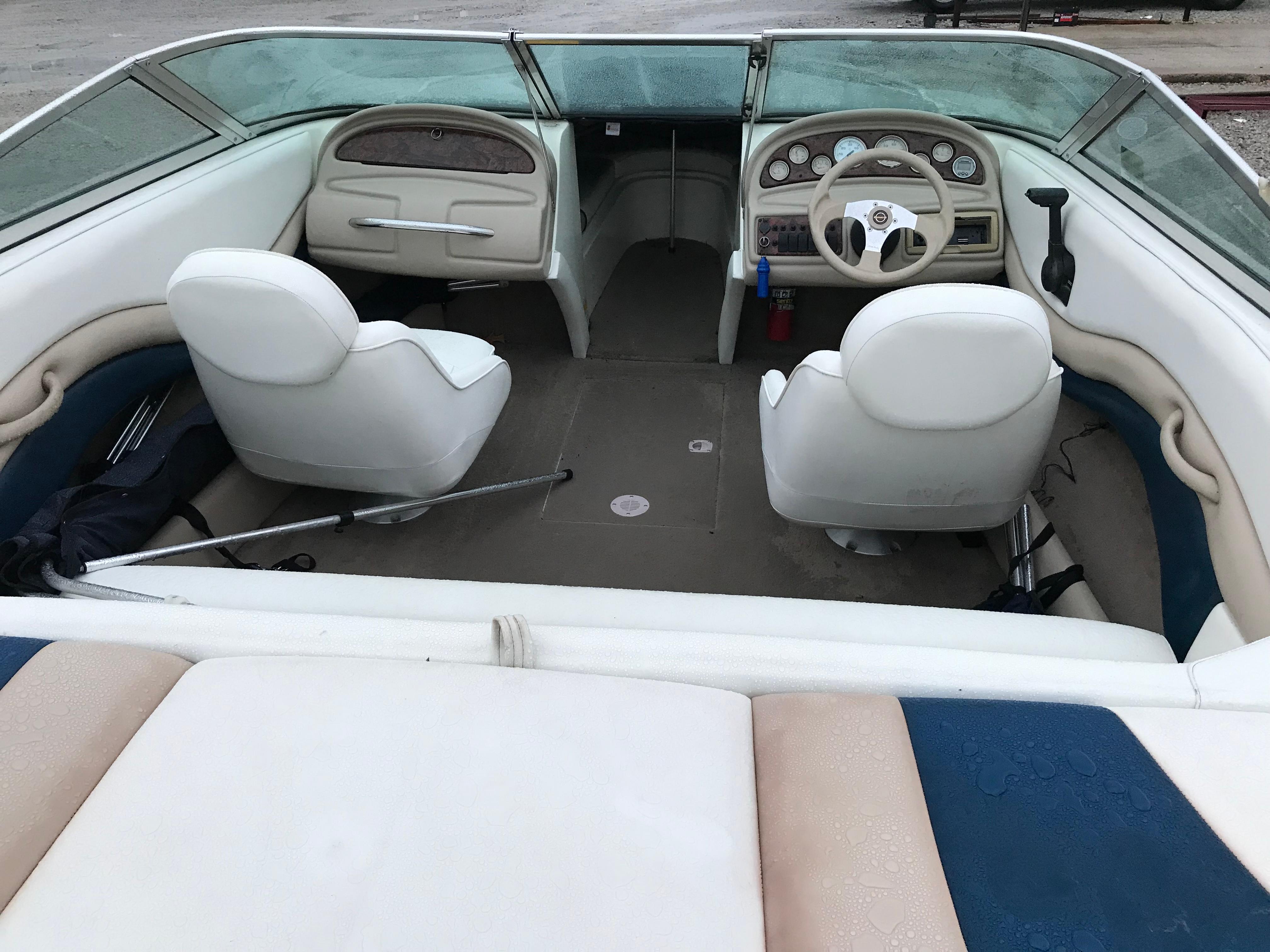 2001 Caravelle 209 Bow Rider