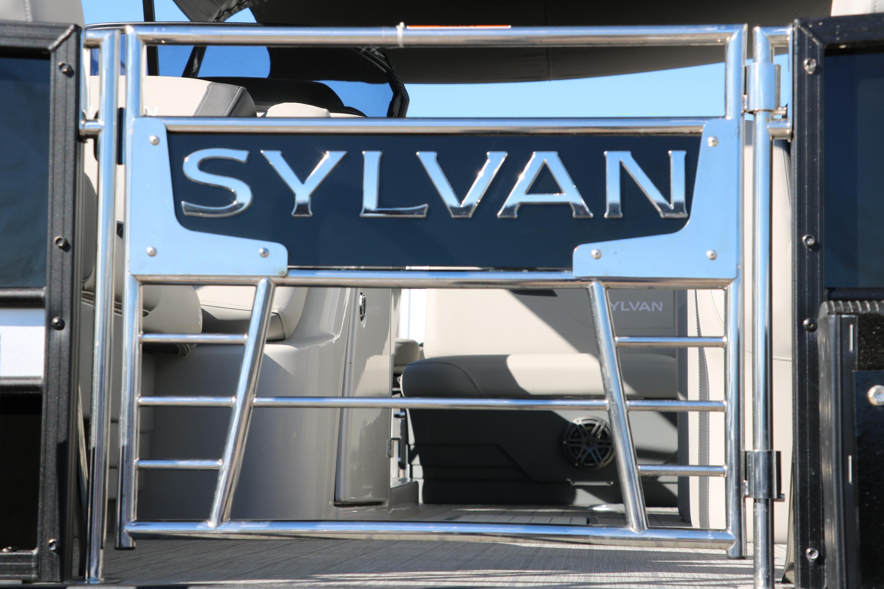 2024 Sylvan L3 DLZ Bar Tri-Toon