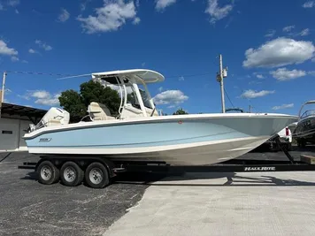 2023 Boston Whaler 250 Dauntless