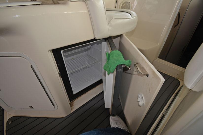 Cockpit Refrigerator
