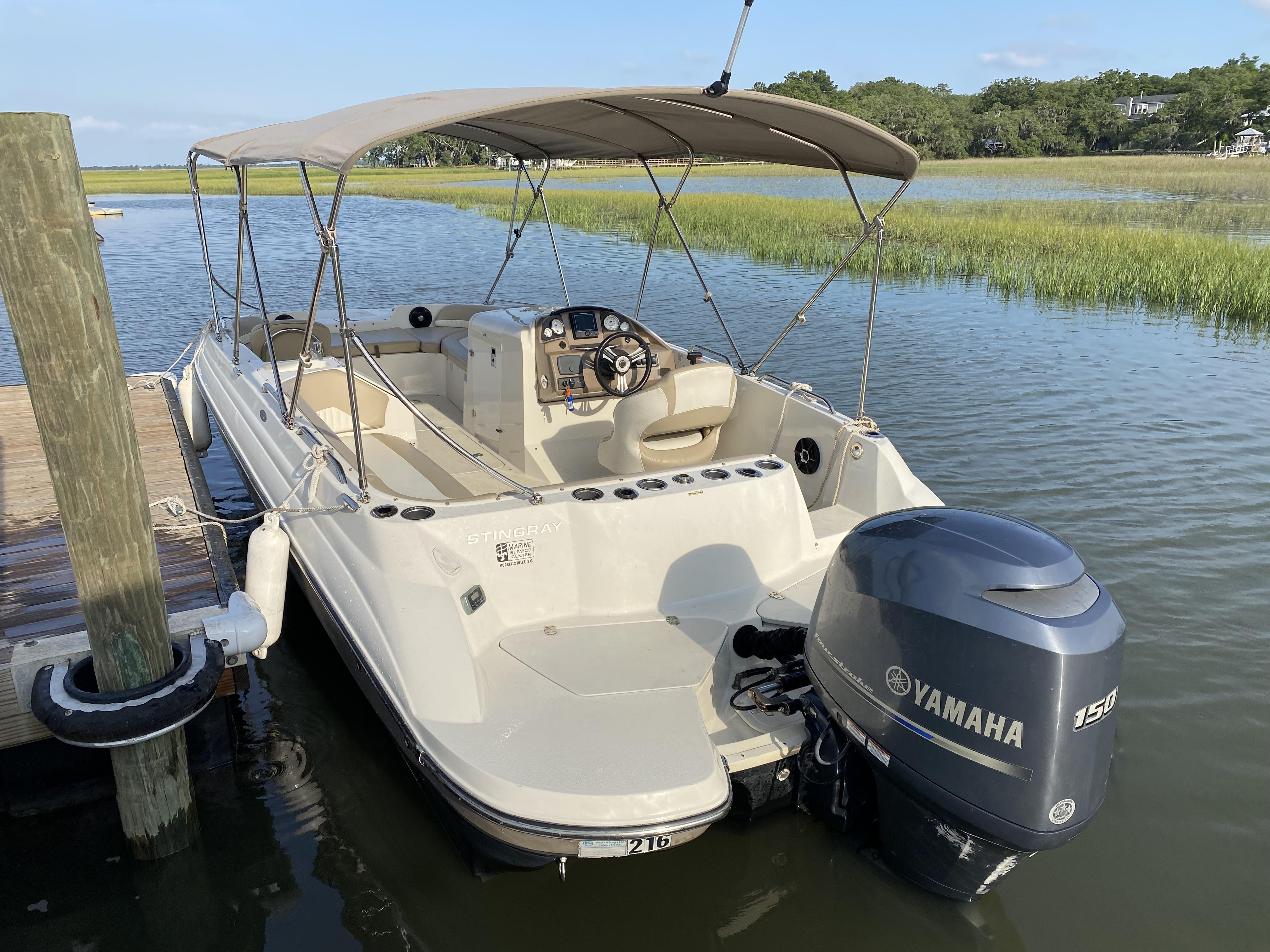 Used 2014 Stingray 212SC, 29455 Charleston - Boat Trader